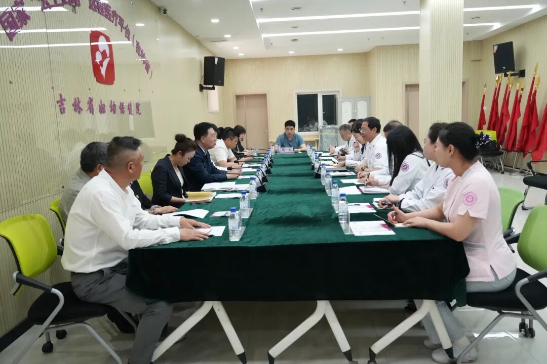 聚焦医产学研融合 共谋妇幼创新发展—— 长春市政协副主席薛文革一行赴我院调研座谈